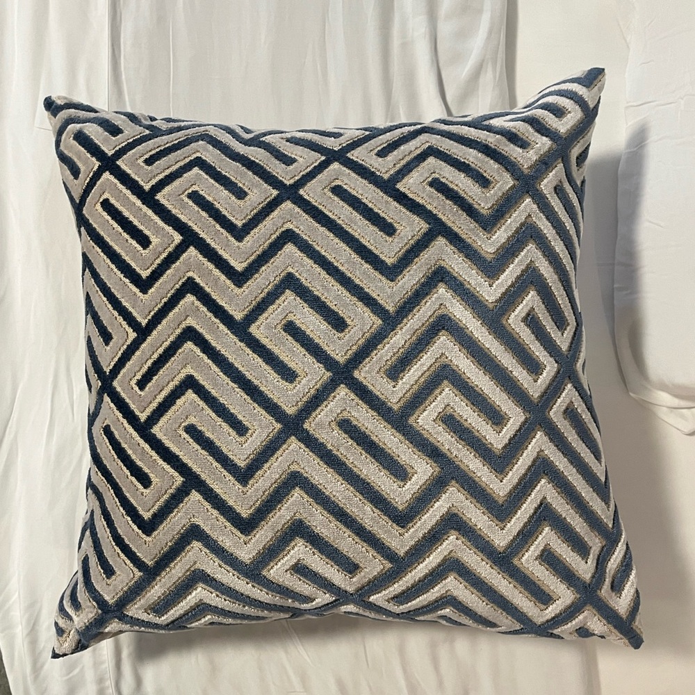 Velvet pillow cover, barely used.